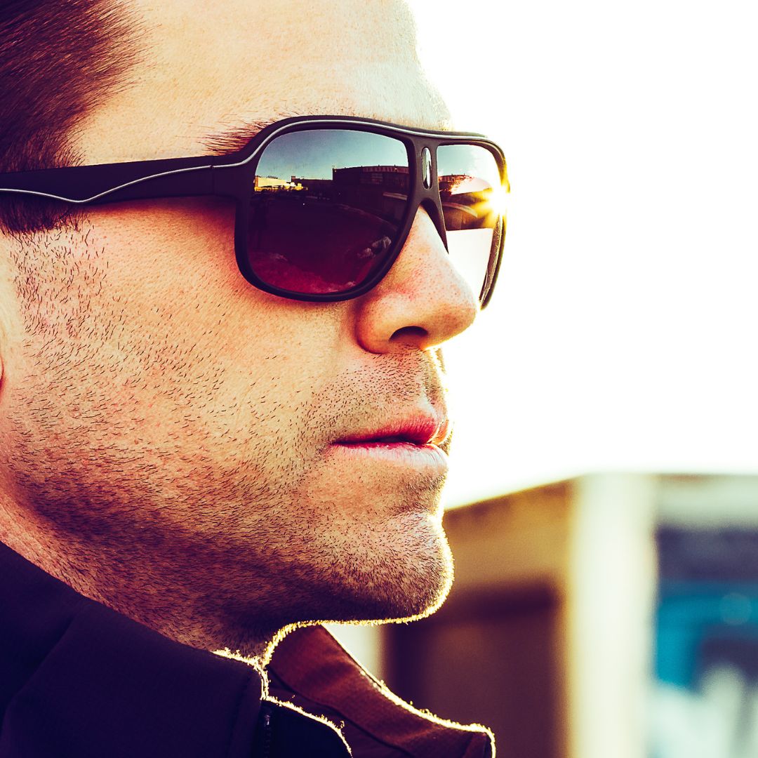 solar glare on sunglasses